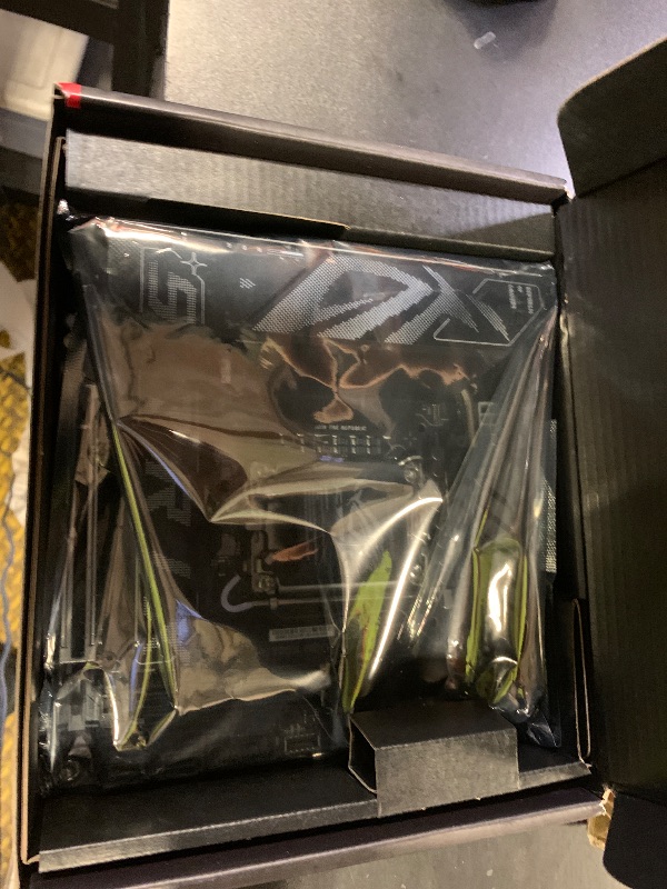 Photo 1 of ASUS ROG STRIX B860-I GAMING WIFI B860 LGA 1851 mITX Mini-ITX motherboard, Intel® Core™ Ultra Series 2 Ready, Advanced AI ready, 10+1+2+1 stage, DDR5, 2.5G LAN, WiFi7, M.2, Thunderbolt™ 4, USB Type-C®