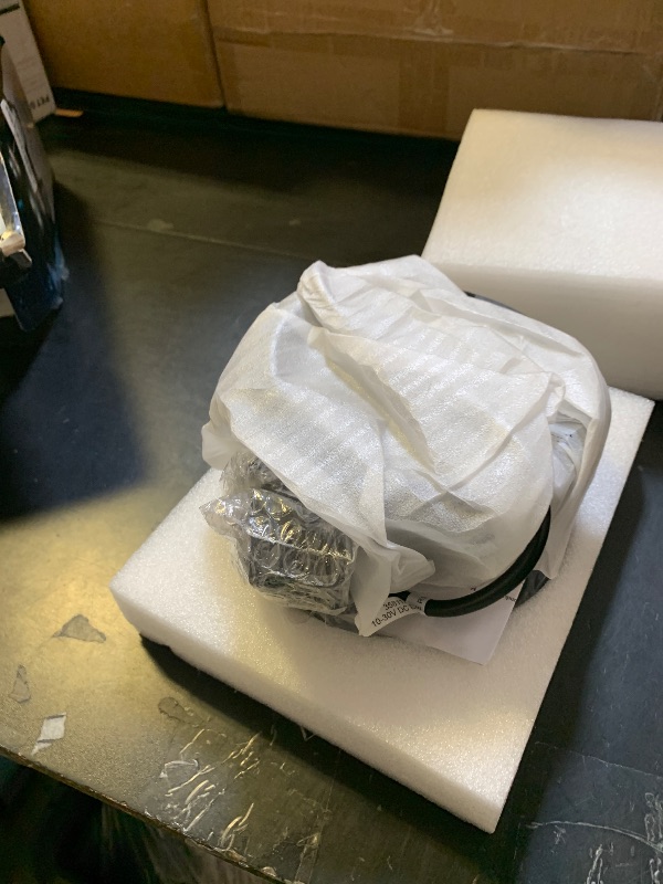 Photo 1 of Hella ValueFit 500 LED Series - LED Driving Lamp Kit – Universal Off-Road Light for Pickup Trucks, ATV, SUV, 4x4, Jeep, Tractors / 358117171