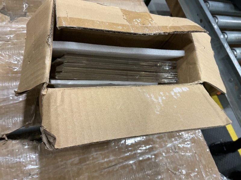 Photo 1 of *MISSING PARTS*
Daofary Acrylic Sign Holder 5x7, 14 Pack Double Sided Clear Gold Frame Tabletop Display, Menu Flyer Table Number Holder for Wedding Reception and Restaurant Tables