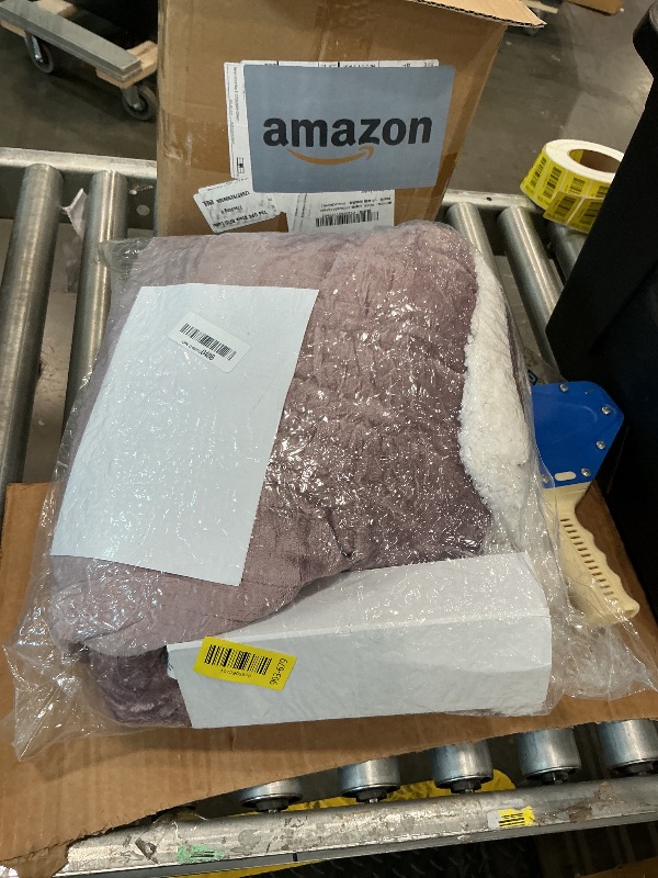 View 2 of **MISSING PARTS**
Electric Heated Blanket Twin Size 62"x84", Soft Flannel with Overheat Protection, 9 Adjustable Heat Settings & 10-Hour Auto-Off Timer, Fast Heating for Winter Comfort, Purple