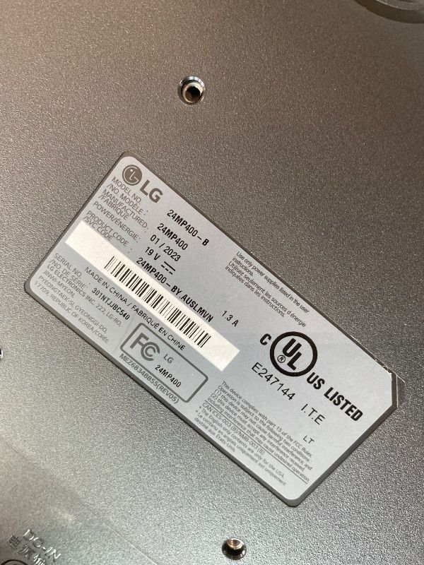 Photo 1 of *MISSING PARTS*
LG FHD (1920 x 1080) 24 Inch Computer Monitor, IPS, AMD FreeSync, 3-Side Borderless Design, 75Hz, 5ms, Reader Mode, Smart Energy Saving, OnScreen Control, HDMI, D-Sub, 24MP400-B, Black
