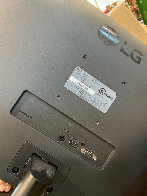 Photo 1 of *MISSING PARTS*
LG FHD (1920 x 1080) 24 Inch Computer Monitor, IPS, AMD FreeSync, 3-Side Borderless Design, 75Hz, 5ms, Reader Mode, Smart Energy Saving, OnScreen Control, HDMI, D-Sub, 24MP400-B, Black
