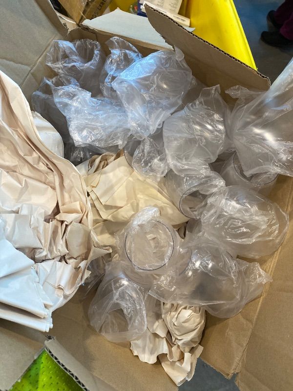 Photo 1 of **MISSING PARTS**
ROIMEE VONT Plastic Wine Glasses,Stemless Clear Plastic Wine Cups,Disposable Drinkware Wine Glasses for Weddings, Parties,Daily Use (12oz-CLEAR -40 pack)