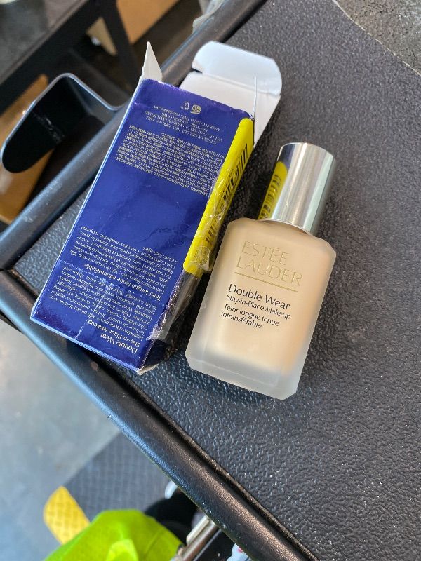 Photo 1 of **MISSING PARTS**
Estée Lauder Double Wear Stay-in-Place Foundation Makeup | 36-Hour Long-Wear Matte Foundation, 1 Fl Oz, 2N2 Buff