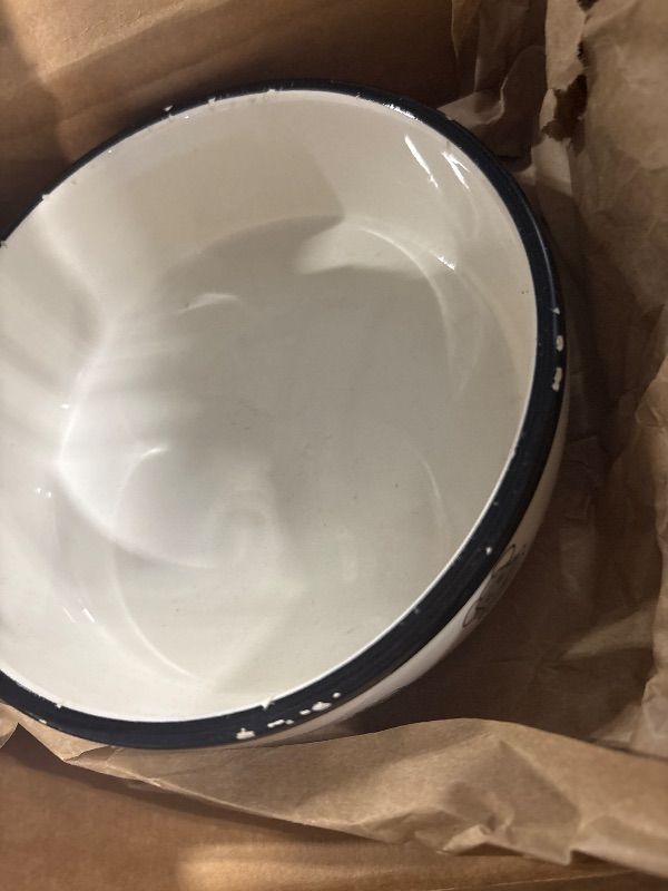 View 3 of **CHIPPED**
Pearhead Ceramic Dog Faces Dog Bowl, Stoneware Food and Water Dish for Dogs, Heavy Non-Slip Base, Small/Medium 2.25 Cups/ 18 oz