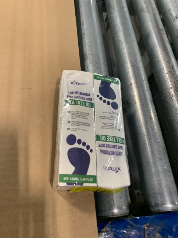 Photo 1 of **USED - MINOR DAMAGE**
2PCS Foot Spray with Tea Tree Oil,Tea Tree Oil Feet Spray,Foot & Shoe Freshness,Quick-Drying and Travel-Friendly (2 PCS)