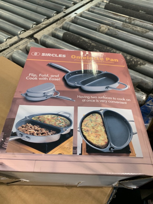 Photo 1 of **UNKNOWN IF MISSING PARTS**
SIRCLES Omelette Pan Double Sided Non Stick Omelette Maker, 3004 Aluminum, Induction Compatible, Dishwasher Safe, PFOA Free, Flip Lock Egg Pan with Spatula & Recipe eBook, Omelette Makers