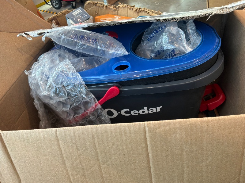 Photo 1 of [Pedal seems busted] O-Cedar RinseClean Spin Mop & Bucket System + 1 Extra Mop Head | Clean with Clean Water | Removes 99% of Bacteria
