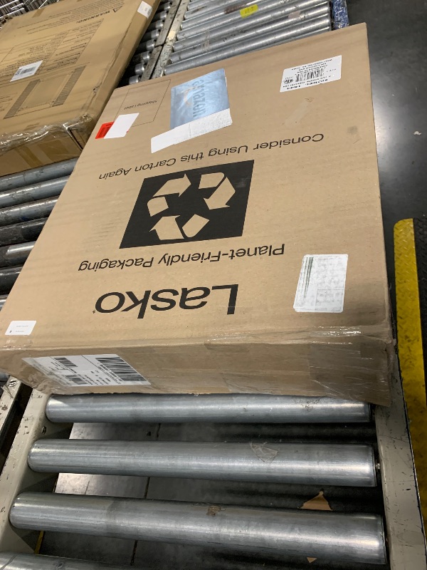 Photo 1 of ***NOT FUNCTIONAL, SELLING FOR PARTS AS IS, FINAL SALE***Lasko Oscillating Cyclone Pedestal Fan, Adjustable Height, Timer, Remote Control, 3 Speeds, for Bedroom, Living Room, Home Office, 18", Black, 1843***NOT FUNCTIONAL, SELLING FOR PARTS AS IS, FINAL S