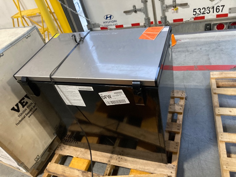 Photo 1 of ***SIMILAR ITEM***
6/5/2026 ***NONE FUNCTIONAL***
Frigidaire Chest Deep Freezer, 10 Cu. Ft. Capacity, Granita Rugged Design-Adjustable Thermostat-Removable Vinyl Coated Wire Basket-Easy Defrost Drain