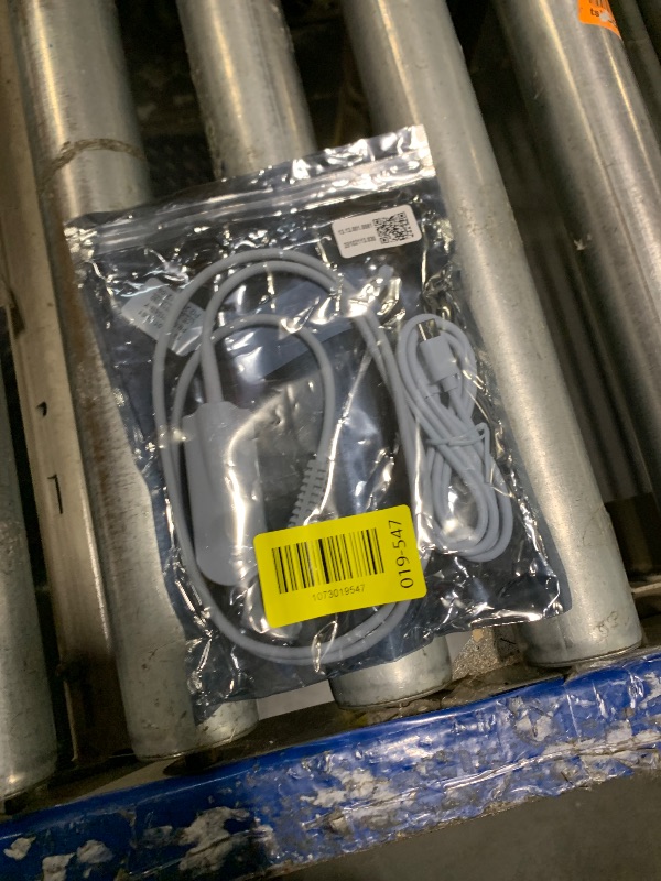 Photo 1 of *MISSING PARTS - see clerk notes*
Wellue Wrist Pulse Oximeter with Audio Reminder| Bluetooth Blood Oxygen Monitor Rechargeable for Continuous SPO2 Tracking with 72 Hours Battery Life, Free APP & PC Reports, Style 2
