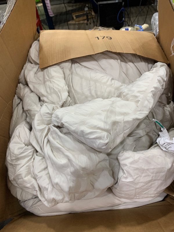 Photo 1 of ****MISSING PIECES **** HIMEET Oversized King Comforter Set - Seersucker Bed in a Bag, Boho Bedding Sets for Bedroom Decor, All Season Home Essential Bed Set with Comforter, Sheets, Pillowcases & Shams, Beige