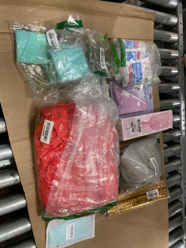 Photo 1 of ** SOLD AS IS BUNDLE OF MISCELLANEOUS AND SORTED GOODS **