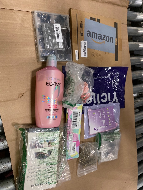 Photo 1 of ** SOLD AS IS BUNDLE OF MISCELLANEOUS AND SORTED GOODS **