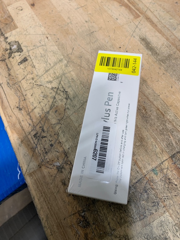 Photo 1 of **FACTORY SEALED** Stylus Pen for iPad 6th-11th Generation-2X Fast Charge Active Pencil Compatible with 2018-2026 Apple iPad Pro 11"/12.9"/M4, iPad Air 3/4/5/M2/M3/M4,iPad mini 5/6/7 Gen-White