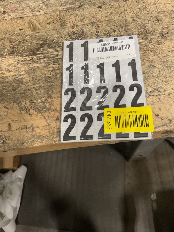 Photo 1 of 1.5 inch Self Adhesive Numbers for Mailbox, House Numbers, Reflective Mailbox Number, Trash Cans Number, for Outside, 300 PCS (Black/White)