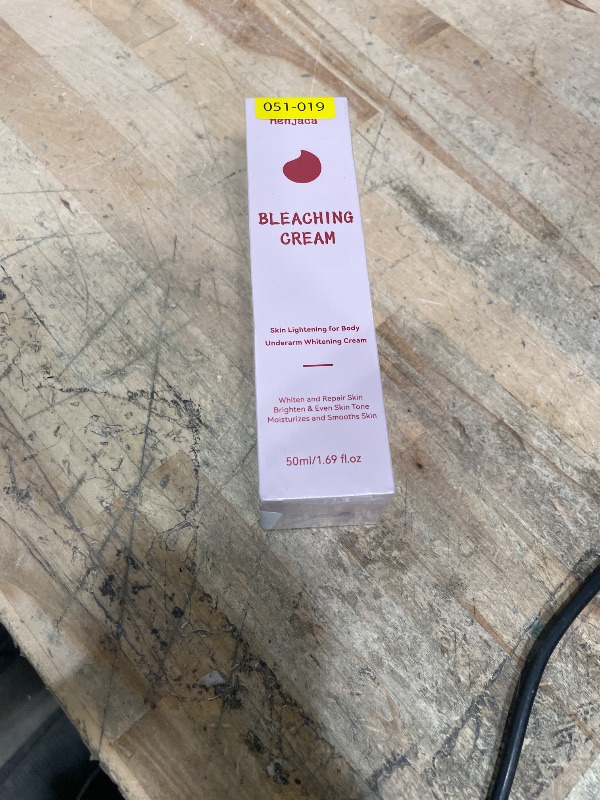 Photo 1 of **FACTORY SEALED** Skin Bleaching Cream, Dark Spot Remover for Face, Whitening Lightening Cream with Vitamin C for Even Tone, Hydration & Smooth Skin, Effective for Intimate Areas, Armpits, Knees, Elbows, etc.