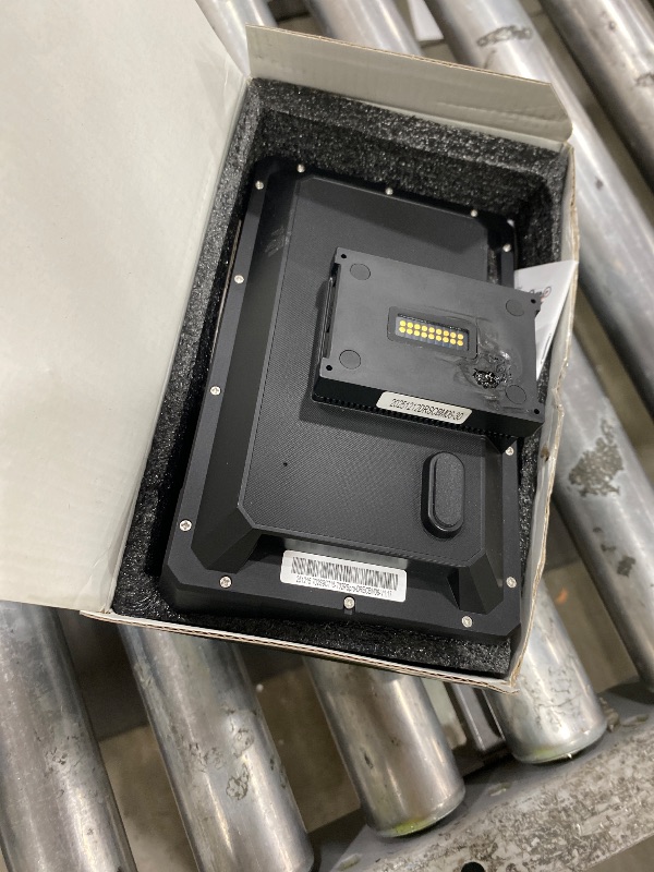 Photo 1 of **BACK HAS DAMAGE, FOR PARTS ONLY**Carpuride W702RS PRO Motorcycle GPS Wireless Carplay/Android Auto/Radar BSD, 7" Waterproof Motorbike Touch Screen, with BM05 Mount, Bluetooth Trans, Intercom,Wired Controller, Navigation