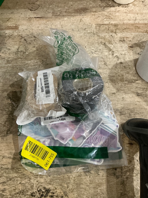 Photo 1 of Mixed items