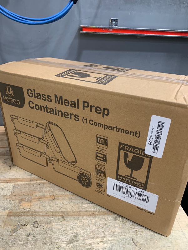 Photo 1 of [5-Packs, 36 Oz.] Glass Meal Prep Containers with Locking Lids Glass Food Containers,Airtight Lunch Container,Microwave, Oven, Freezer and Dishwasher (4.5 Cup, White)