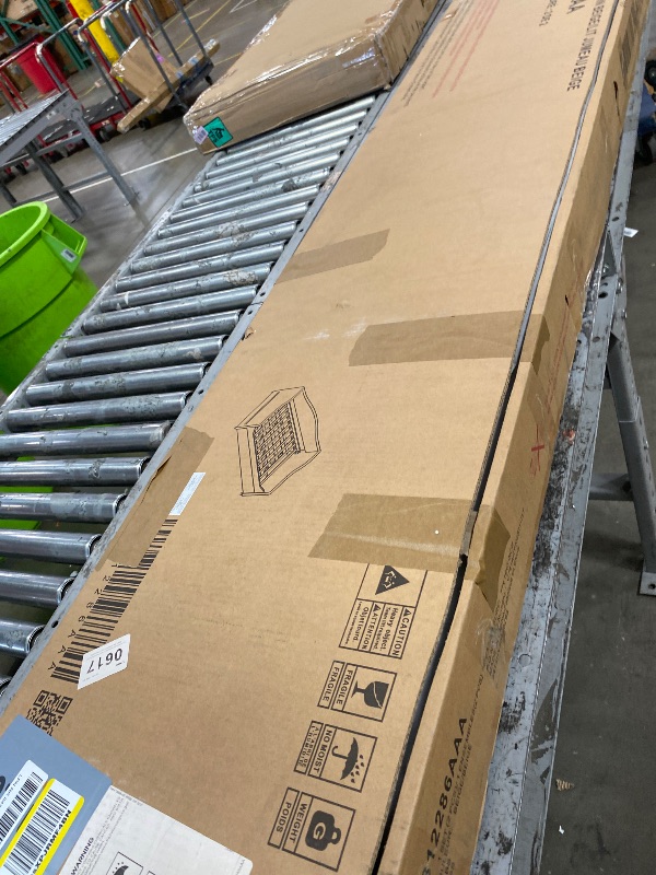 Photo 1 of *****************INCOMPLETE ITEM, THIS IS ONLY BOX #2 OUT OF 2 TOTAL**************
Merax Twin Size Upholstered Daybed with Light and Trundle, Beige Teddy Fleece Sofa Bed Modern Wooden Platform Bed Frame for Bedroom, Living Room, Guest Room, Apartment+