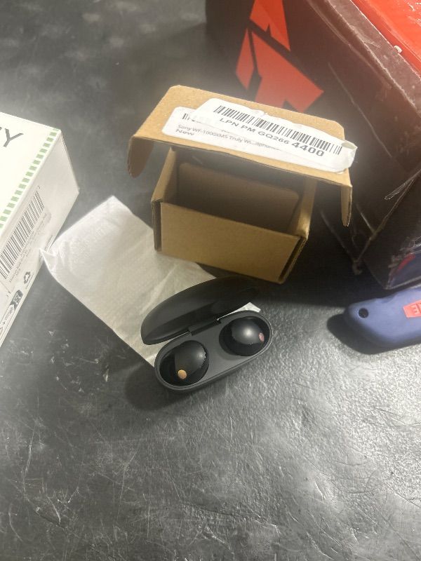 Photo 1 of ONE EARBUD DOES NOT PAIR**********Sony WF-1000XM5 Truly Wireless Bluetooth Noise Canceling Headphones - Black (Renewed)