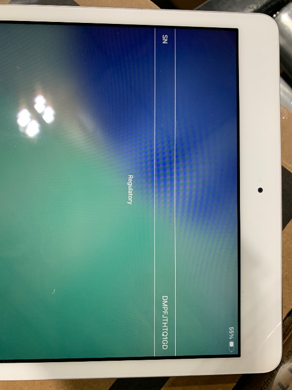 Photo 1 of Apple iPad (10.2-inch, Wi-Fi, 32GB) - Silver (Latest Model, 8th Generation) (Renewed)