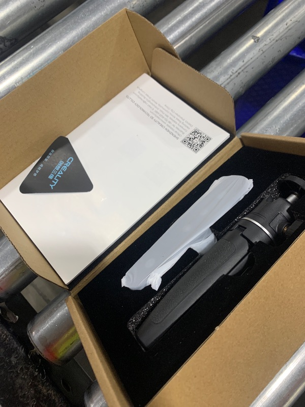 Photo 1 of Creality CR-Ferret SE 3D Scanner Desktop Fast 0.1 Mm High Accuracy Flexible Scanning Range Anti-Shake 24-Bit Full-Color Scanning for Black Metal Non-Reflective Objects Mac Windows