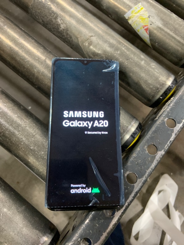 Photo 1 of Samsung Galaxy  A20 - Unlocked (Renewed)