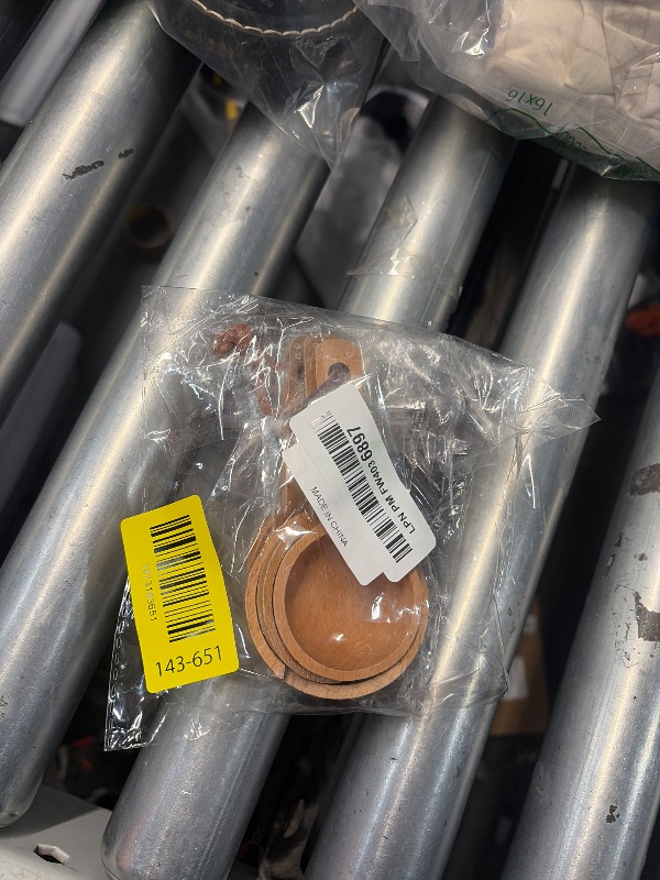 Photo 1 of ***MISSING PARTS***
GCFTIFF 7pcs Measuring Cups and Measuring Spoons Set,with Tablespoon Teaspoon,Measuring Spoons for Dry Ingredients, Natural Wood Rustic Kitchen Accessories, Ideal for Bakers, Chefs & Home Cooks