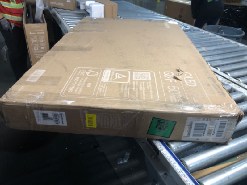 Photo 1 of ***MISSING PARTS*** Samsung 50-Inch Class QLED Q7F Series Samsung Vision AI Smart TV (2025 Model, 50Q7F) Quantum HDR, Object Tracking Sound Lite, Q4 AI Gen1 Processor, 4K upscaling, Gaming Hub, Alexa Built-in