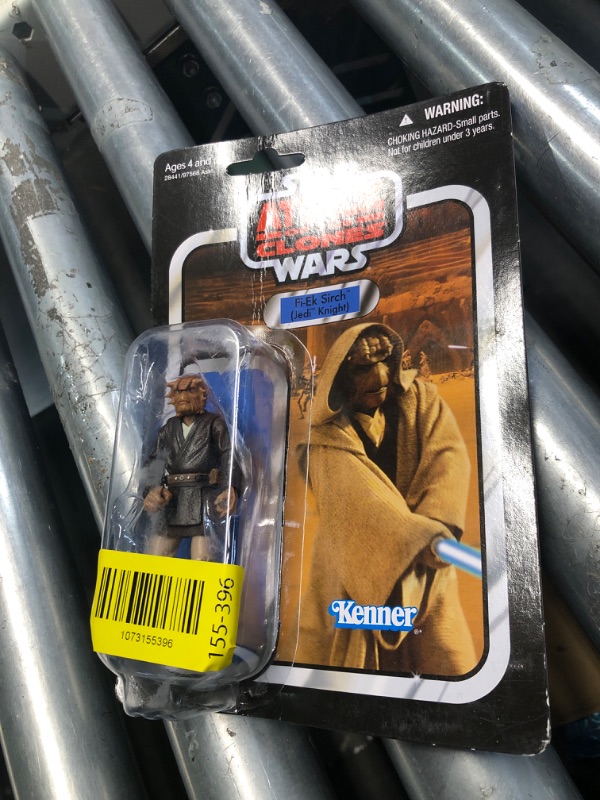 Photo 1 of ***MISSING PARTS*** Star Wars: The Vintage Collection Action Figure VC49 Fi-Ek Sirch 3.75 Inch