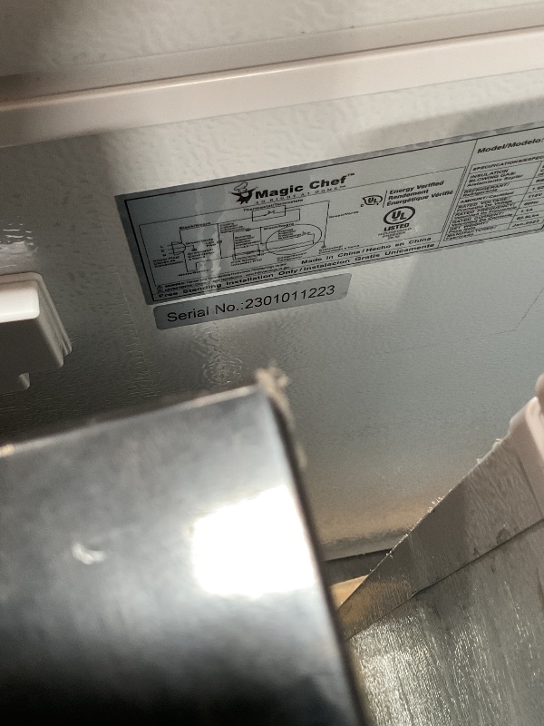 Photo 1 of ****DAMAGED IN TRANSIT**Magic Chef 7.0 cu. ft. Chest Freezer