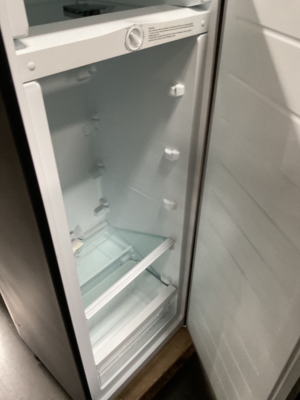 View 3 of ***PARTS ONLY-NOT FUNCTIONL**
AMAGED IN TRANSIT**Vissani 7 cu. ft. Convertible Upright Freezer/Refrigerator in Stainless Steel Garage Ready