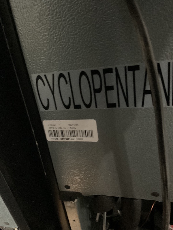 View 4 of ***PARTS ONLY-NOT FUNCTIONL**
AMAGED IN TRANSIT**Vissani 7 cu. ft. Convertible Upright Freezer/Refrigerator in Stainless Steel Garage Ready