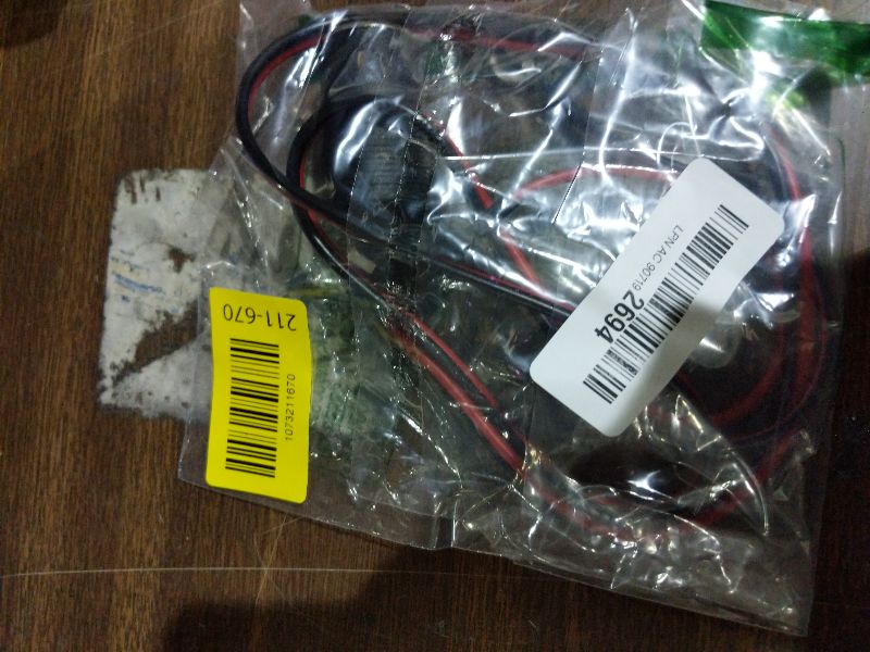 Photo 1 of 1m Car Cigarette Lighter with Fuses Kit Car Cigarette Lighter Adapter Add-a-Circuit TAP Adapter Lead 1.0mm Cable with 12V Fuse Holder for Mini Standard ATM APM Blade Fuses (Mini ATM/APM Blade Fuses)