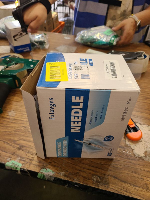 Photo 1 of 100 Pack Disposable 3ml/cc Lab Syringes with 23Ga 1 Inch Needle Luer Lock, Individually Sealed Packed