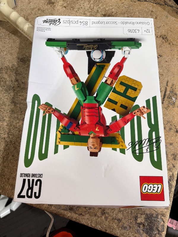 Photo 1 of (missing legos) LEGO Editions Cristiano Ronaldo – Soccer Legend - Building Set for Boys & Girls, Ages 12+ - Collectible Soccer Gift with Plaque - Kids Bedroom or Shelf Decor - 43016