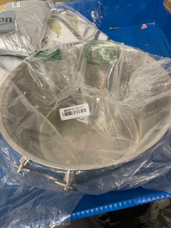 Photo 1 of
Large ice bucket