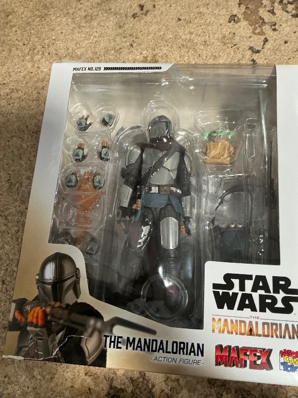 Photo 1 of (MEDICOM TOY) MAFEX No.200 The Mandalorian Ver. 2.0, Total Height: Approx. 6.3 inches (160 mm), Non-scale, Painted Action Figure
