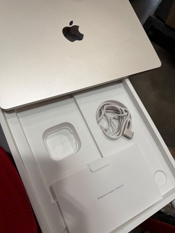 Photo 1 of (Tech. issues) Apple 2026 MacBook Air 13-inch Laptop with M5 chip: Built for AI, 13.6-inch Liquid Retina Display, 24GB Unified Memory, 1TB SSD, 12MP Center Stage Camera, Touch ID, Wi-Fi 7; Starlight