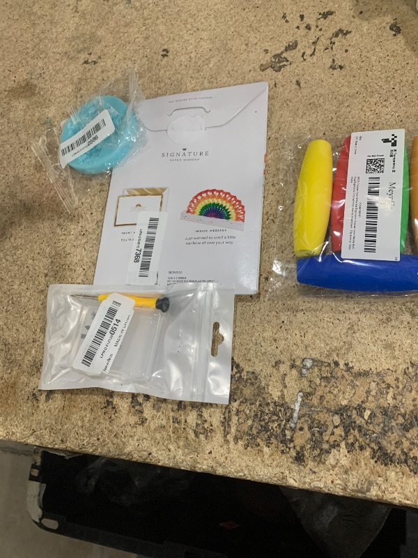 Photo 1 of Various Item