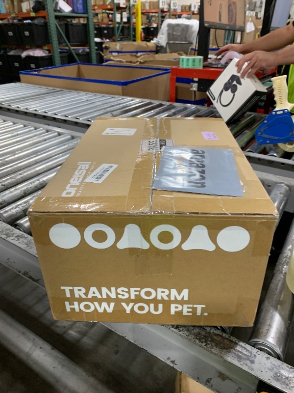 Photo 1 of oneisall Dog Grooming Vacuum, Pet Grooming Vacuum with Clipper Nail Grinder, 1.5L Dust Cup Dog deshedding Brush with 7 Tools for Shedding Pet Hair, Home Cleaning(Blue)