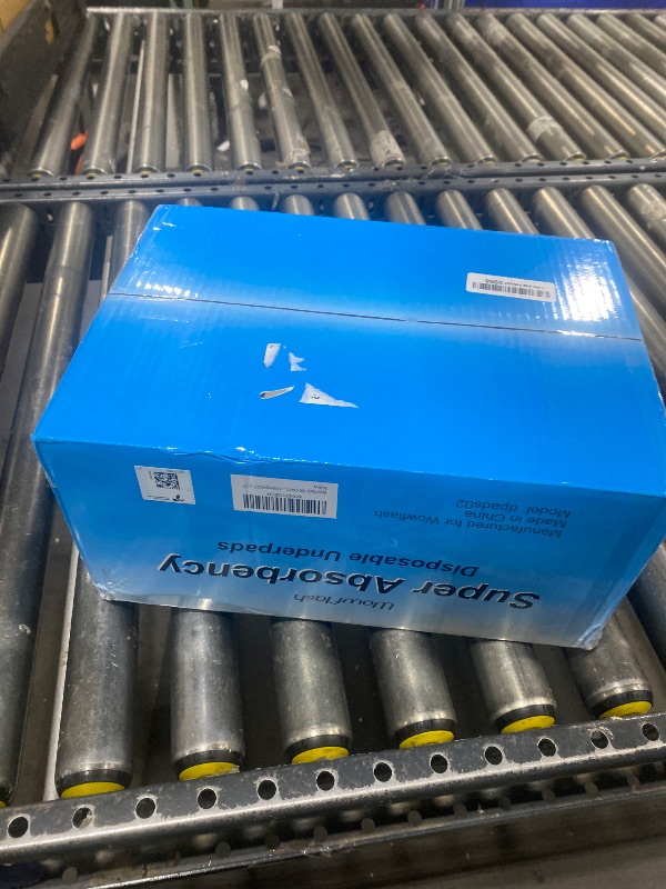 Photo 1 of 100 Count 22” x 22” Super Absorbency Disposable Underpads, Leakproof Quick Drying Disposable Pads for Baby, Puppy and Adults, Puppy Pads, Cat Pee Pads for Dogs, Potty Puppy Training Pads