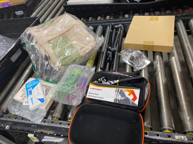 Photo 1 of NELLIS VARIETY SMALL BOX \ SEE NOTES FOR DETAILS