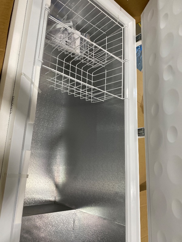 Photo 1 of BLACK+DECKER 16.2 Cu. Ft. Chest Freezer, Deep Freezer with Top Opening, Freezer Chest with 2 Removable Storage Baskets, Mechanical Temperature Control, Manual Defrost,R600a Refrigerant, BCF1620E,White