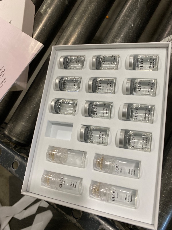 Photo 1 of Glov Beauty Micro Infusion System for Face & Lips – 0.25mm 24k Gold Cosmetic Facial Stamp with Hyaluronic Acid, Collagen Peptides & Licorice Root Serum Ampoules (4x Infusion Application, 12x Serums)