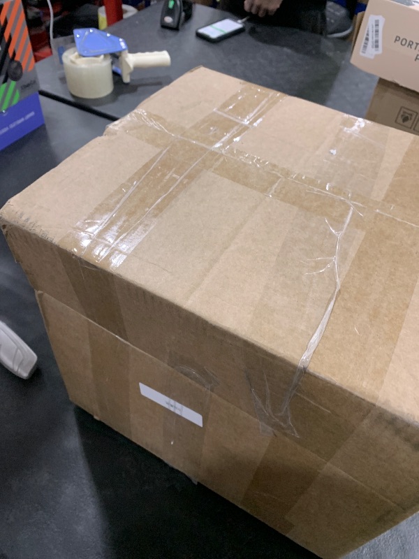 Photo 1 of JIAWANSHUN Retractable Heat Lamp for Food with 250W Heating Bulb for Restaurant Hanging Food Warmer Lamp Buffet or Home Use Pizza Warmer