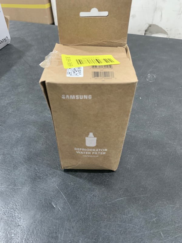Photo 1 of Samsung HAFCU1/XAA Genuine Refrigerator Water Filter, Reduces 99% of Harmful Contaminants for Clean, Clear Drinking Water, 6-Month Life, Easy Install, Pack of 1