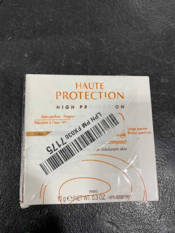 Photo 1 of Avène High Protection Beige Tinted Compact, Broad Spectrum SPF 50+, UVA/UVB Blue Light Protection, Tinted sunscreen, 100% Mineral, Water Resistant, Does Not Contain Avène Thermale Spring Water 0.35 Oz